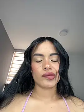 Snapshot of Melissa_coch chatting on April 2026 04:20:01 PM Melissa coch online show from April 2026 04:20:01 PM