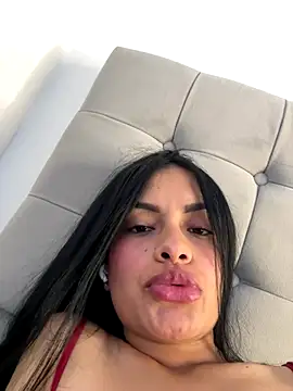 Melissa coch online show from November 2025 03:38:01 PM