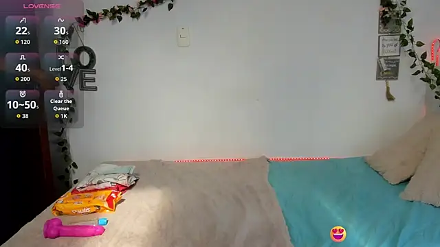 sofia-belle online show from May 2026 01:56:01 PM
