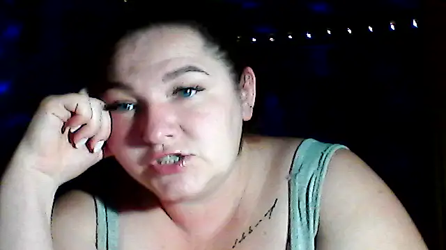 AngelQSky online show from December 2025 08:21:01 PM