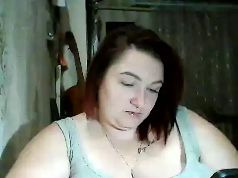 AngelQSky online show from November 2025 08:24:01 PM