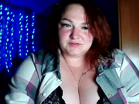 Snapshot of AngelQSky chatting on May 2026 09:35:01 PM AngelQSky online show from May 2026 09:35:01 PM