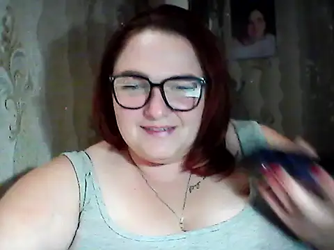 AngelQSky online show from October 2025 07:37:01 PM