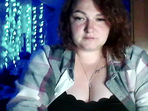 Snapshot of AngelQSky chatting on May 2026 08:52:02 PM AngelQSky online show from May 2026 08:52:02 PM