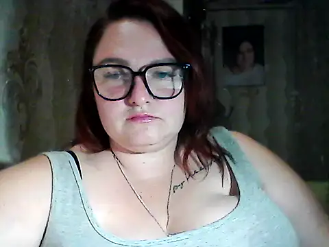 AngelQSky online show from October 2025 06:52:02 PM