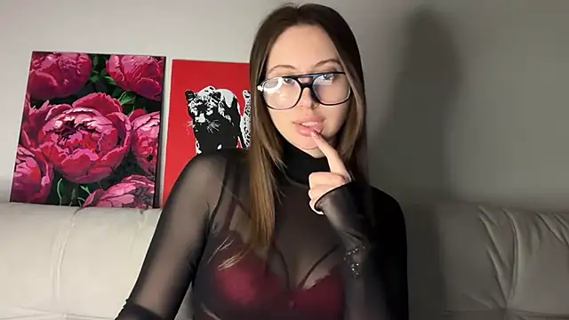 StellarAlice online show from April 2026 04:46:02 PM