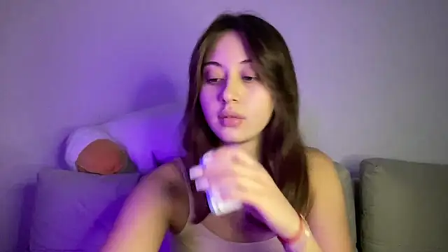 StellarAlice online show from November 2025 07:51:02 PM