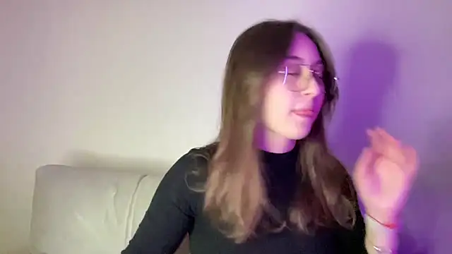 StellarAlice online show from February 2026 09:04:01 PM