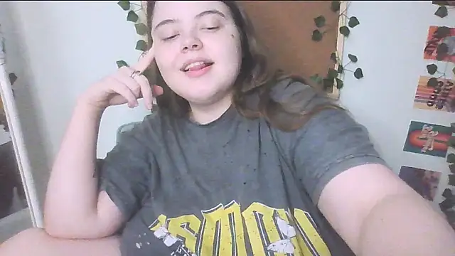 brattyprincessemma online show from September 2025 05:28:01 PM