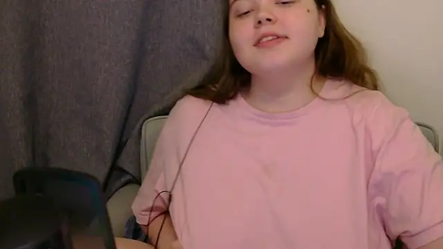 brattyprincessemma online show from November 2025 07:06:01 PM