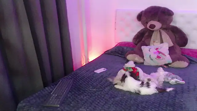 kylie444  online show from December 2025 08:36:01 PM