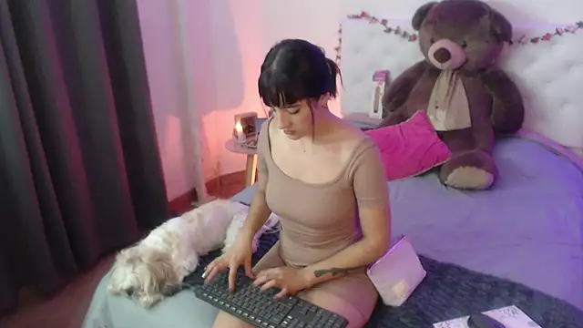 kylie444  online show from October 2025 10:17:02 PM