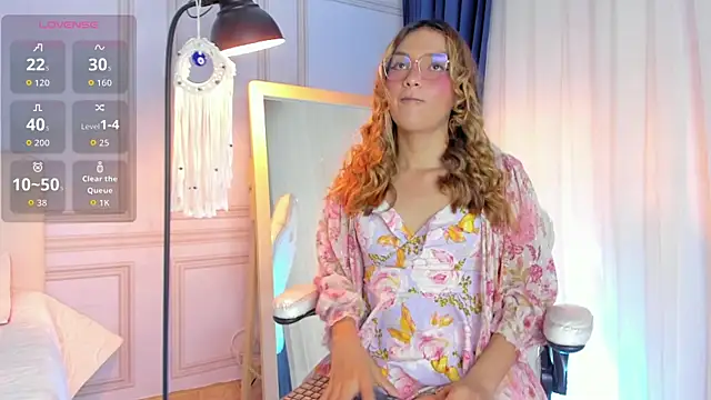 Doll Isa  online show from September 2025 07:40:02 PM