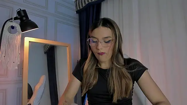 Doll Isa  online show from September 2025 07:14:02 PM