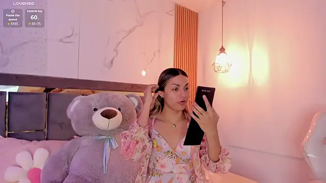 Doll Isa  online show from April 2026 08:48:02 PM