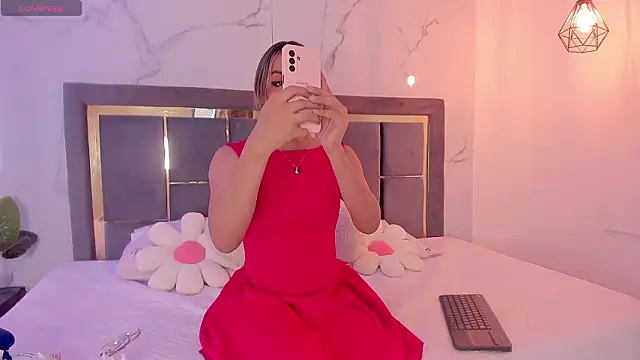 Doll Isa  online show from February 2026 03:26:01 AM