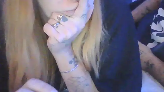 Snapshot of NibbleSweetie chatting on October 2025 10:54:01 PM NibbleSweetie online show from October 2025 10:54:01 PM