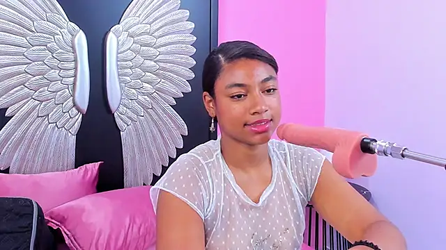 Laraebony  online show from September 2025 01:28:02 PM