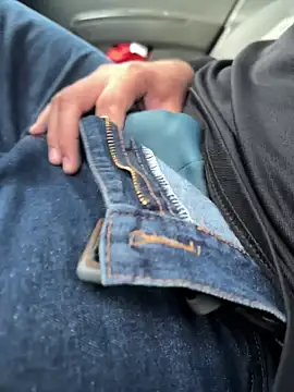 Xarkomm online show from March 2026 09:33:02 PM