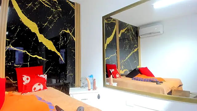 AdrianaVegga online show from November 2025 03:39:02 AM