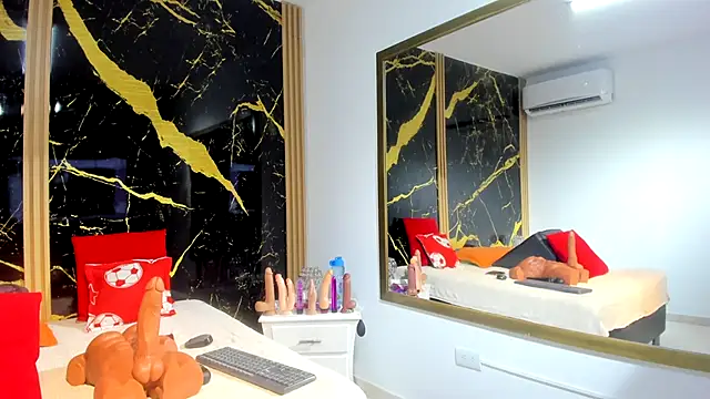 AdrianaVegga online show from November 2025 03:16:01 AM