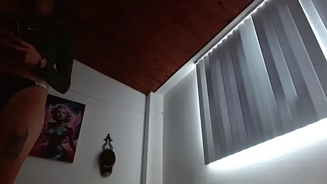 Crystal Star  online show from April 2026 05:06:02 PM