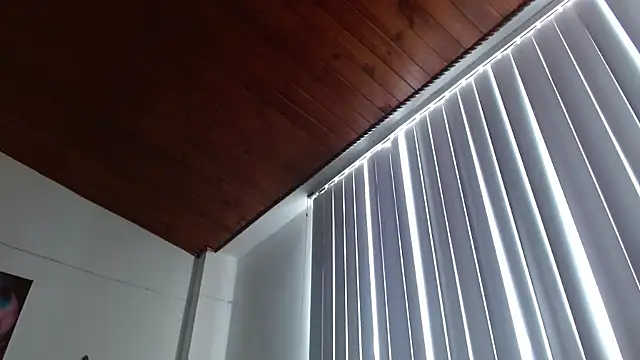 Crystal Star  online show from April 2026 01:06:02 PM