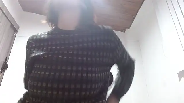 Crystal Star  online show from March 2026 12:38:01 AM