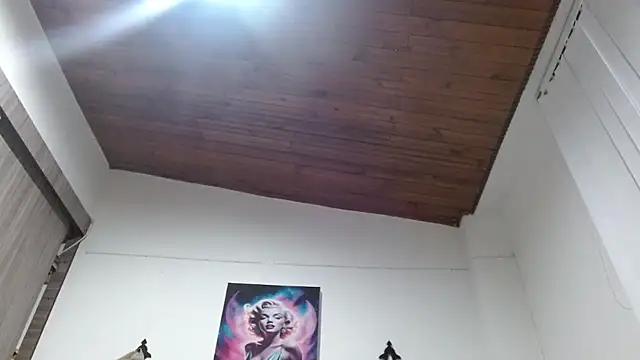 Crystal Star  online show from March 2026 11:18:01 AM