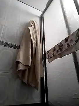 Snapshot of Crystal_Star_ chatting on November 2025 04:29:01 PM Crystal Star online show from November 2025 04:29:01 PM