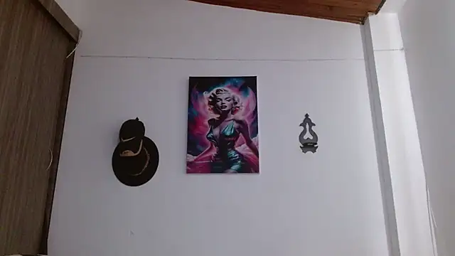 Crystal Star  online show from March 2026 01:01:01 PM