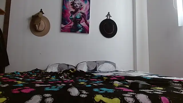 Crystal Star  online show from March 2026 02:35:02 PM