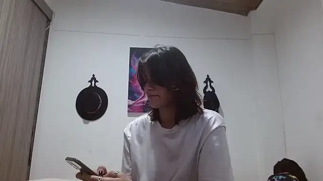 Crystal Star  online show from April 2026 01:57:01 AM