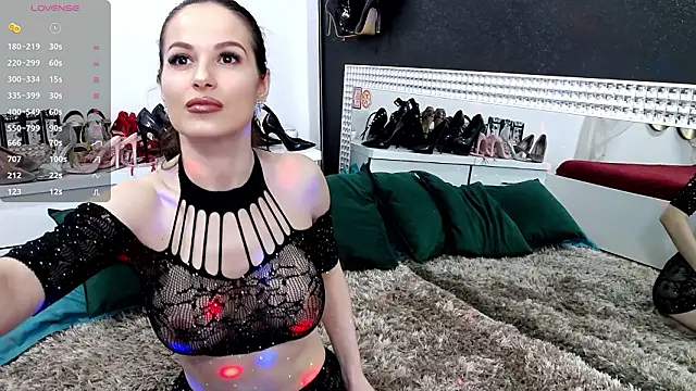 JoyfullRosse online show from February 2026 06:11:02 AM