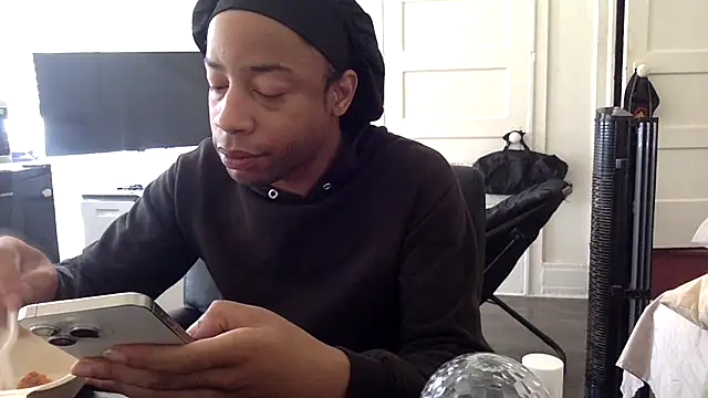 Snapshot of Diodre_Benyoon chatting on February 2026 05:32:02 PM Diodre Benyoon online show from February 2026 05:32:02 PM