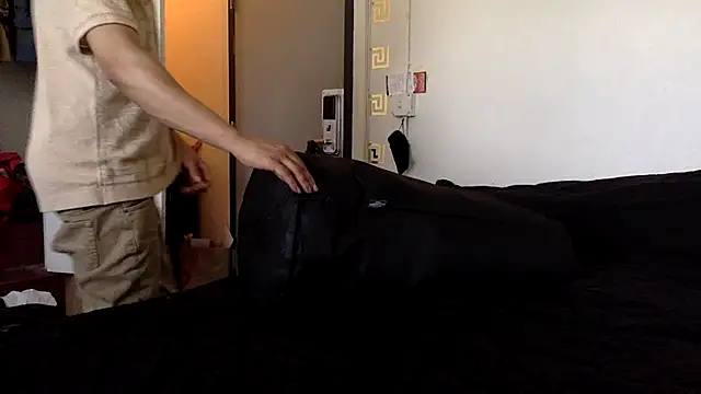 Diodre Benyoon online show from March 2026 10:17:01 PM