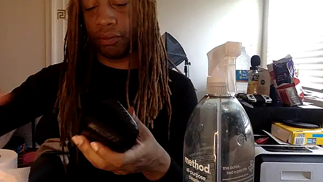 Diodre Benyoon online show from April 2026 10:33:02 PM