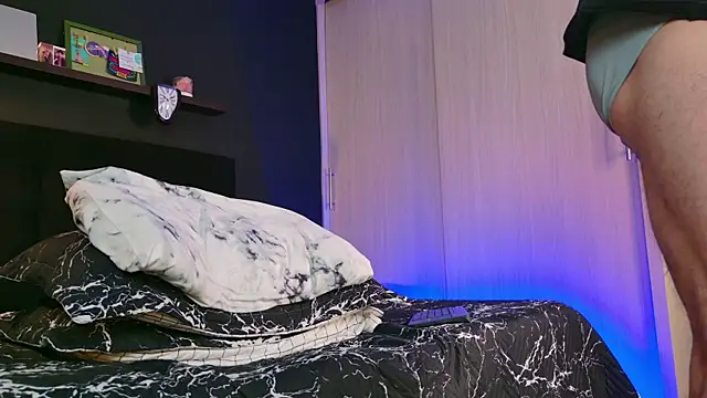 alejowolf online show from December 2025 12:14:01 AM