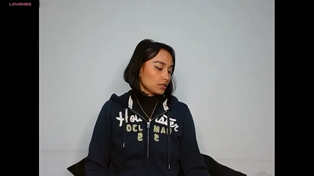 Gia Lee online show from February 2026 02:22:02 AM