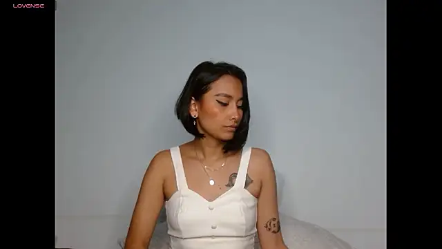 Gia Lee online show from February 2026 02:45:02 AM