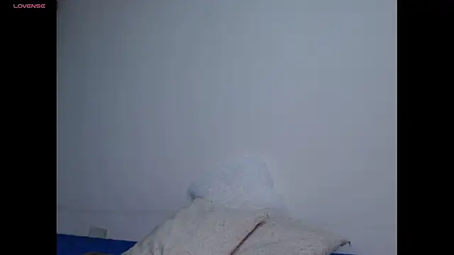 Snapshot of Gia_Lee chatting on November 2025 04:33:02 AM Gia Lee online show from November 2025 04:33:02 AM