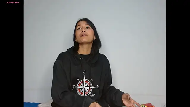 Gia Lee online show from January 2026 03:23:01 AM