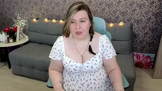 Lillit   online show from October 2025 08:32:01 PM