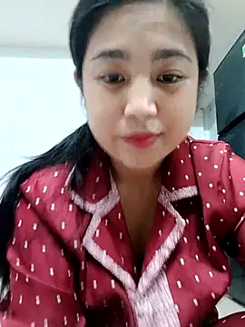 Snapshot of Minn-cute chatting on October 2025 06:59:02 AM Minn-cute online show from October 2025 06:59:02 AM