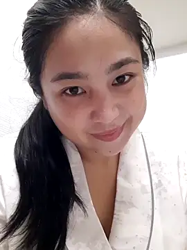 Minn-cute online show from November 2025 03:00:02 AM