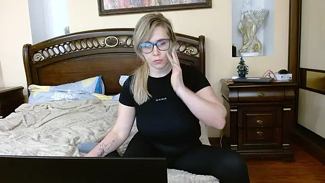 Crystal00Girl online show from January 2026 08:34:02 PM