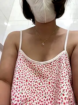 Snapshot of July-Asian chatting on November 2025 11:41:01 PM July-Asian online show from November 2025 11:41:01 PM