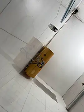 Snapshot of July-Asian chatting on November 2025 01:34:02 PM July-Asian online show from November 2025 01:34:02 PM