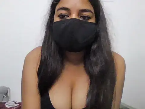 Snapshot of Little_toy_girl chatting on September 2025 08:52:01 AM Little toy girl online show from September 2025 08:52:01 AM