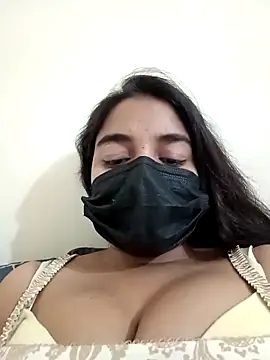 Little toy girl online show from March 2026 09:55:02 AM